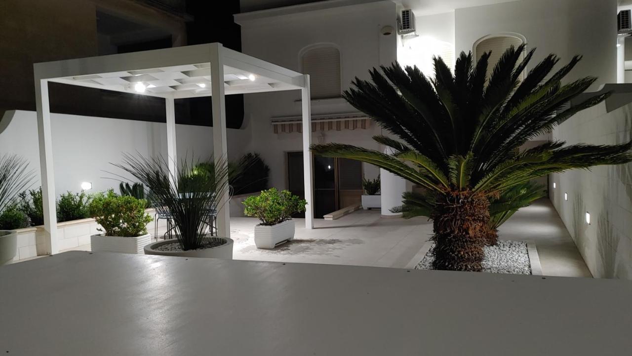 Casa Mirella Villa Santa Maria di Leuca ภายนอก รูปภาพ